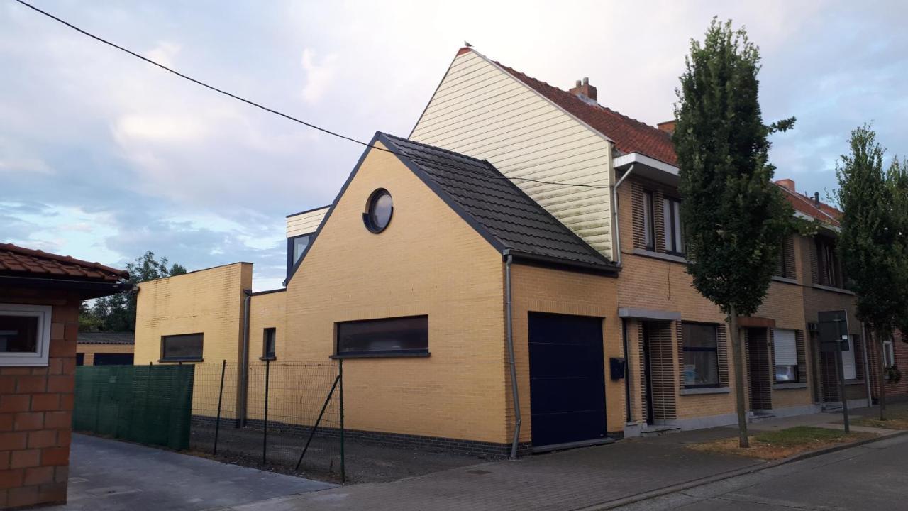 Vertentenhuis Hamme Buitenkant foto